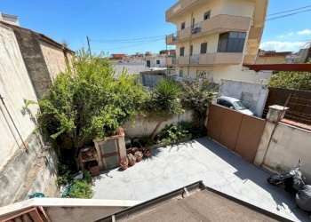 Casa indipendente Mondragone - foto 2