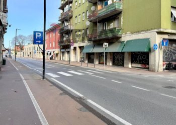 Negozio Via Milano, 114 
 Via Milano, Brescia - foto 4