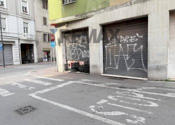Negozio Via Milano, 114 
 Via Milano, Brescia - foto 5