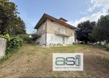 Foto 1 - Casa indipendente VIA SAN ROCCO, Controguerra - foto 1