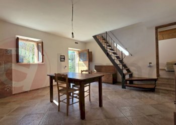 Foto 2 - Rustico Via Barbanera
 
snc, Santopadre - foto 2