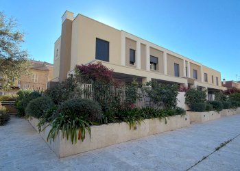 Foto 1 - Villa a Schiera Via Padre Sigismondo Damiani
 
4, San Benedetto del Tronto - foto 1