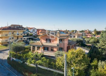 Foto 6 - Villa Via Saragat
 
20, Montescudo - Monte Colombo - foto 6