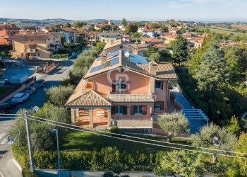 Foto 10 - Villa Via Saragat
 
20, Montescudo - Monte Colombo - foto 10