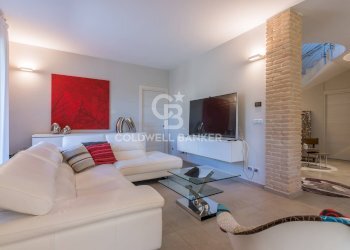 Foto 22 - Villa Via Saragat
 
20, Montescudo - Monte Colombo - foto 22