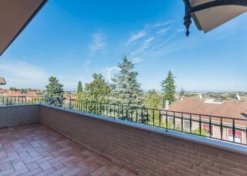 Foto 37 - Villa Via Saragat
 
20, Montescudo - Monte Colombo - foto 37