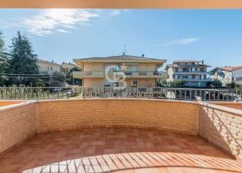 Foto 42 - Villa Via Saragat
 
20, Montescudo - Monte Colombo - foto 42