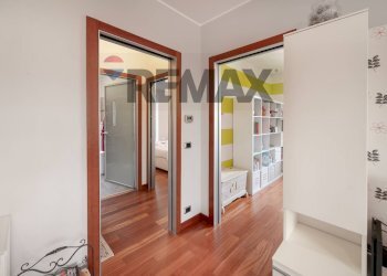 Hall / corridoio - Trilocale DEL GUADAGNO
 
27/1, Roncello - foto 24