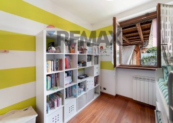 Camera / camera da letto - Trilocale DEL GUADAGNO
 
27/1, Roncello - foto 27