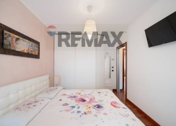 Camera / camera da letto - Trilocale DEL GUADAGNO
 
27/1, Roncello - foto 34