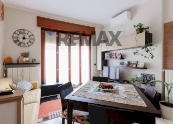 Sala da pranzo - Trilocale via Edmondo De Amicis
 
18, Concorezzo - foto 4