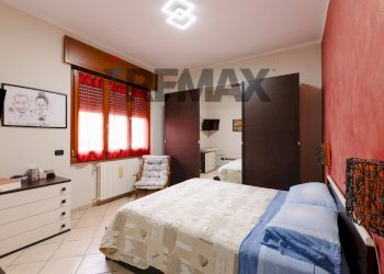 Camera / camera da letto - Trilocale via Edmondo De Amicis
 
18, Concorezzo - foto 7