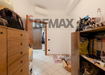 Hall / corridoio - Trilocale via Edmondo De Amicis
 
18, Concorezzo - foto 17