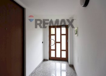 Hall / corridoio - Trilocale via Edmondo De Amicis
 
18, Concorezzo - foto 24