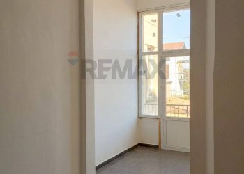 Stanza vuota - Bilocale Viale Valganna
 
30, Varese - foto 6