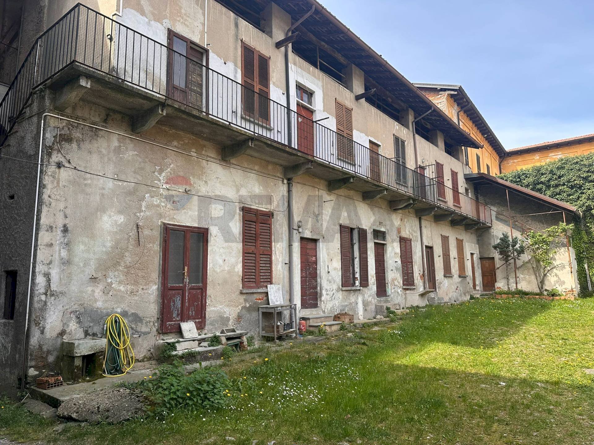 Edificio all\'aperto - Casa semi indipendente Besozzo - foto 1