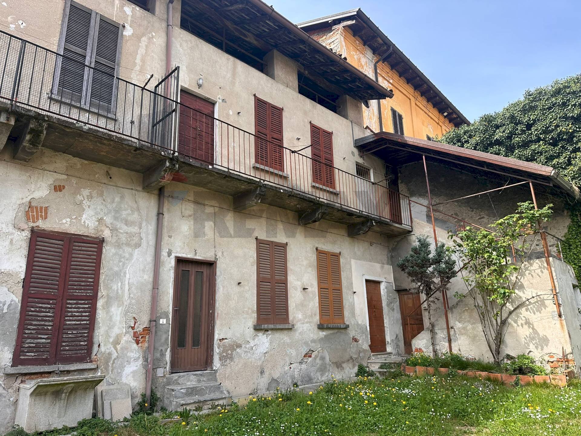 Edificio all\'aperto - Casa semi indipendente Besozzo - foto 3