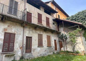 Edificio all\'aperto - Casa semi indipendente Besozzo - foto 3