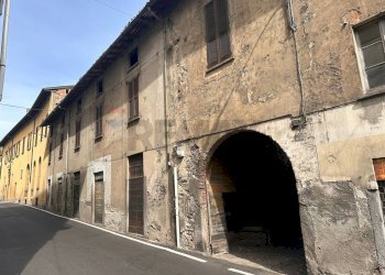 Edificio all\'aperto - Casa semi indipendente Besozzo - foto 6