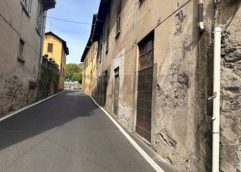 Edificio all\'aperto - Casa semi indipendente Besozzo - foto 9