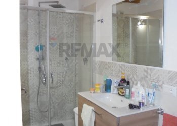 Bagno - Villa VIA SILVIO PELLICO
 
4, La Maddalena - foto 16