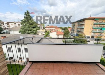 Balcone - Quadrilocale via Monte Rosa
 
2, Arese - foto 6