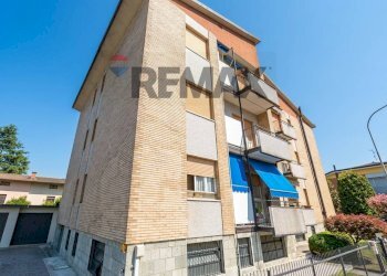 Edificio all\'aperto - Quadrilocale via Monte Rosa
 
2, Arese - foto 19