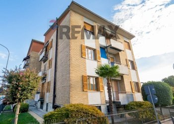 Edificio all\'aperto - Quadrilocale via Monte Rosa
 
2, Arese - foto 20