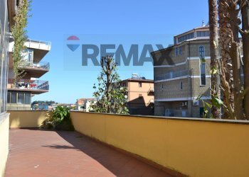 Terrazza - Trilocale Via Nucetto
 
12, Roma - foto 15