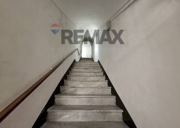 Scale - Trilocale Via Sergio Sallicano
 
69, Noto - foto 4