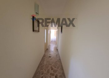 Hall / corridoio - Trilocale Via Sergio Sallicano
 
69, Noto - foto 6