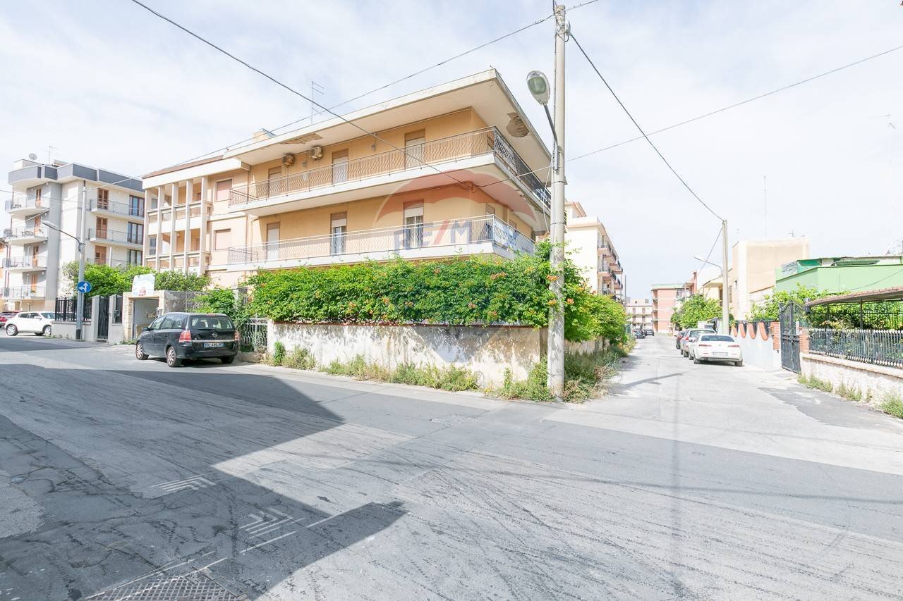 Edificio all\'aperto - Appartamento Via Danimarca
 
1, Siracusa - foto 1