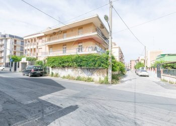 Edificio all\'aperto - Appartamento Via Danimarca
 
1, Siracusa - foto 1