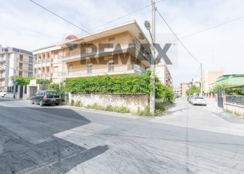 Edificio all\'aperto - Appartamento Via Danimarca
 
1, Siracusa - foto 26