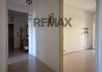 Hall / corridoio - Appartamento piazzale moroni
 
8, Savona - foto 3