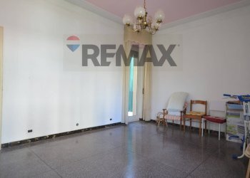 Stanza vuota - Appartamento piazzale moroni
 
8, Savona - foto 24