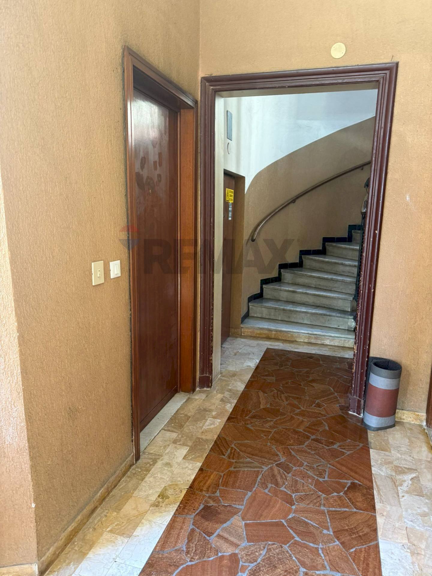 Ricezione / Lobby - Bilocale via Rocca di Legino
 
21, Savona - foto 3
