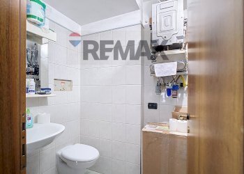 Bagno - Trilocale Via Martiri Della Libertà
 
70, Resana - foto 6