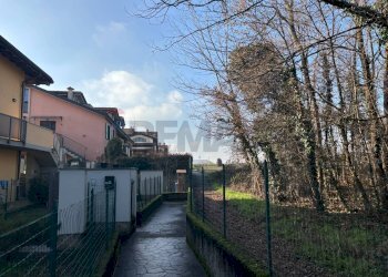 Edificio all\'aperto - Trilocale Via Tiepolo, Brembate - foto 5