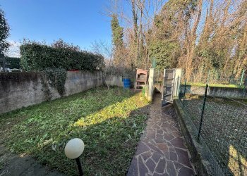 Giardino - Trilocale Via Tiepolo, Brembate - foto 6