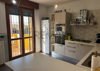 Cucina - Trilocale Via Tiepolo, Brembate - foto 14