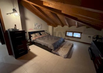 Camera / camera da letto - Trilocale Via Tiepolo, Brembate - foto 21