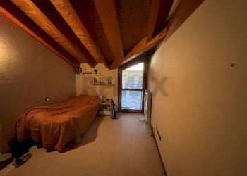 Camera / camera da letto - Trilocale Via Tiepolo, Brembate - foto 23