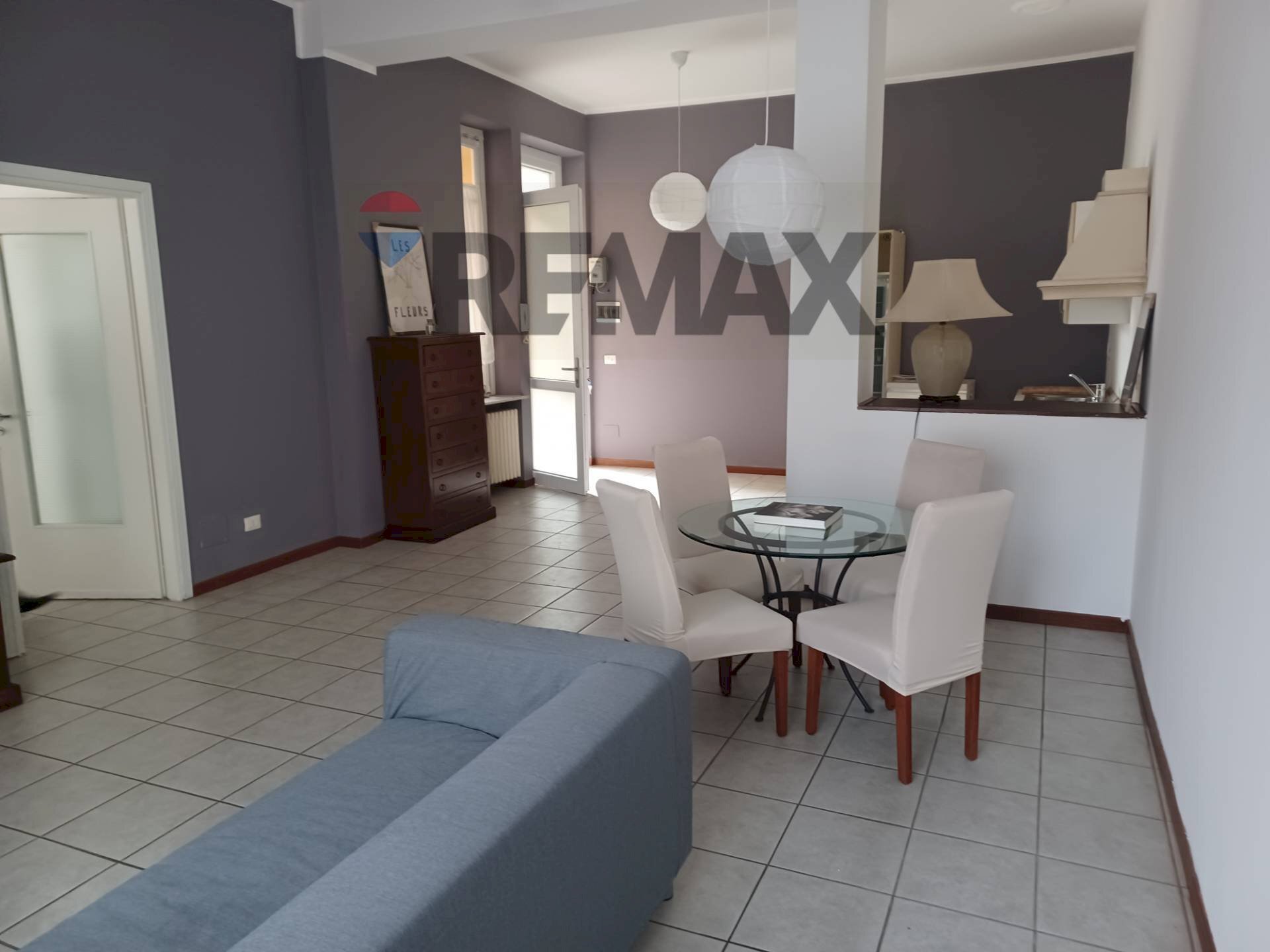 Sala da pranzo - Bilocale Viale Roma
 
52, Novara - foto 2