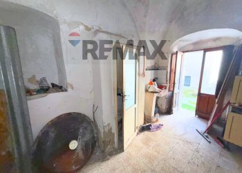 Hall / corridoio - Quadrilocale Via Virgilio Manese
 
8-10, Bovino - foto 8