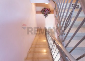 Scale - Locale Commerciale Via Cassoli
 
15, Piacenza - foto 23