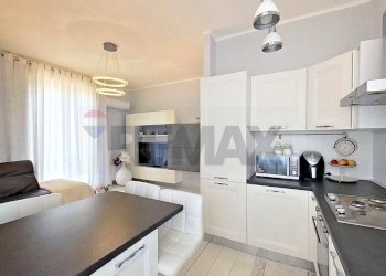 Cucina - Three-room apartment VIA BOGNI
6, Sesto Calende - photo 13