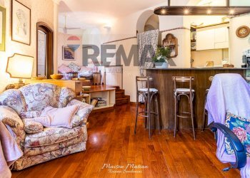 Sala da pranzo - Bilocale Via Francesco Petrarca
 
22, Milano - foto 19