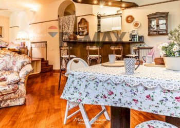 Sala da pranzo - Bilocale Via Francesco Petrarca
 
22, Milano - foto 28