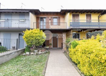 Foto 1 - Villa a Schiera Via Valle D'aosta
 
28, Leno - foto 1